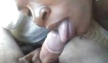 મોટા pornoreal બોબલા વાળી મહિલા બ્રિટ ટેક્સી ડ્રાઈવર માં પાછળ ની સીટ