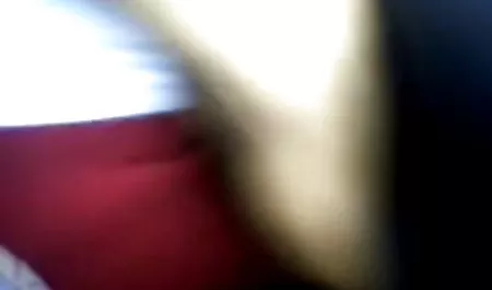 બ્રિટિશ કન્ત્ સ્થગિત અને વાસ્તવિક plrno fucked આશરે સાન્ટા